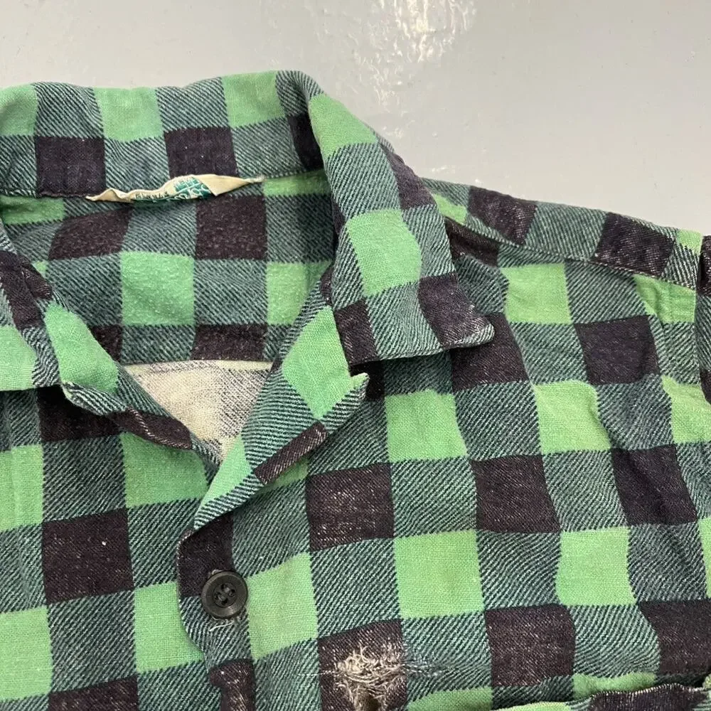 Vintage 50s Norwood Green/Black Plaid Loop Collar Flannel